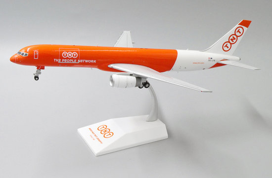 TNT Boeing 757-200